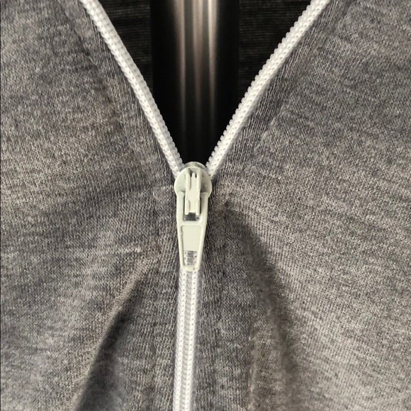 Miss Look Grey Sweatshirt - Picture 6 of 7